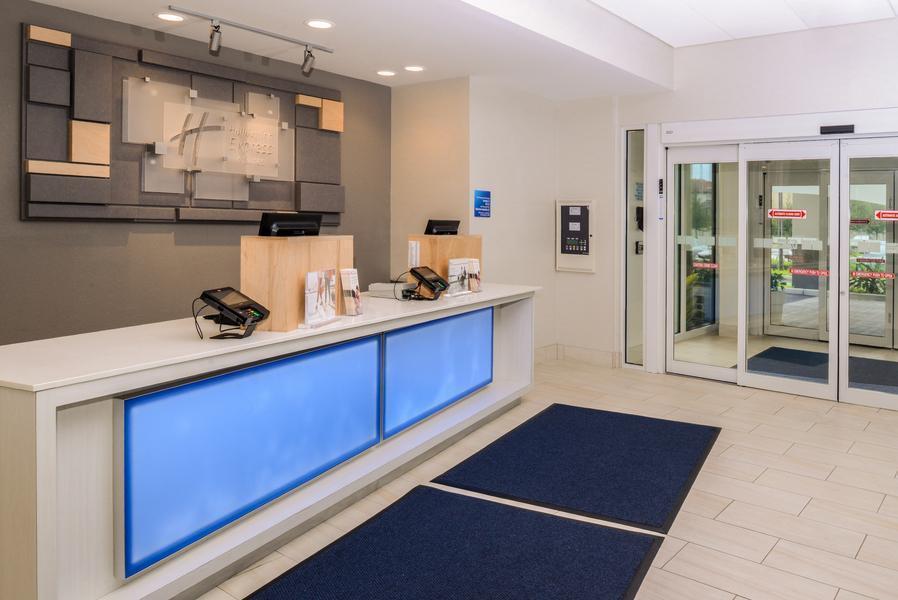 Holiday Inn Express Melbourne West By Ihg West Melbourne Ngoại thất bức ảnh