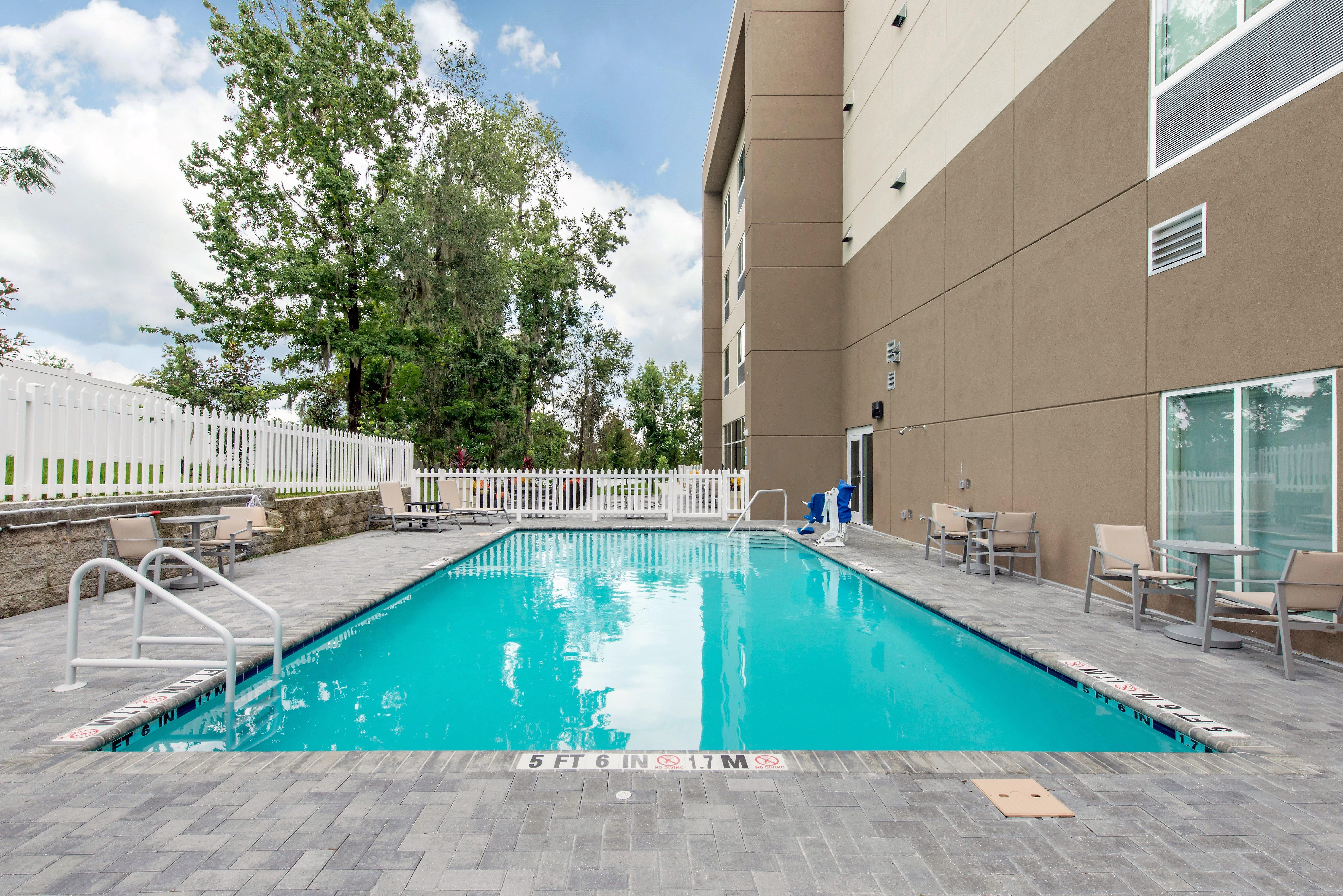 Holiday Inn Express Melbourne West By Ihg West Melbourne Ngoại thất bức ảnh